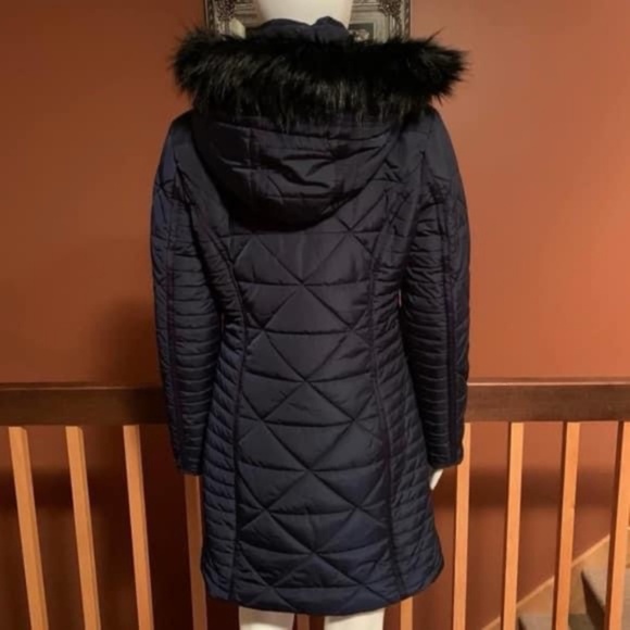 Guess Quilted Faux Fur-Trim Puffer Jacket - Picture 9 of 12
